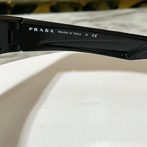 PRADA MENS/WOMENS AVIATOR SUNGLASSES WITH HARD CASE - Picture 10 of 16